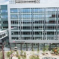 AfrontviewoftheentireCuyahogaCountyHeadquarterbuildingduringtheday