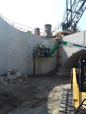 North Main Street Bridge construction